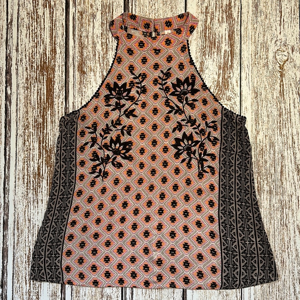 Halter top.